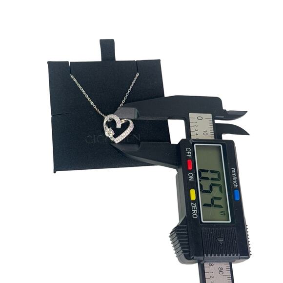 Sofia Heart Necklace color silver - Picture 2 of 3